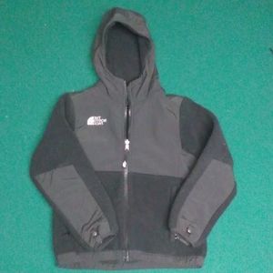 Girls size S (7/8) North Face Denali hooded jacket